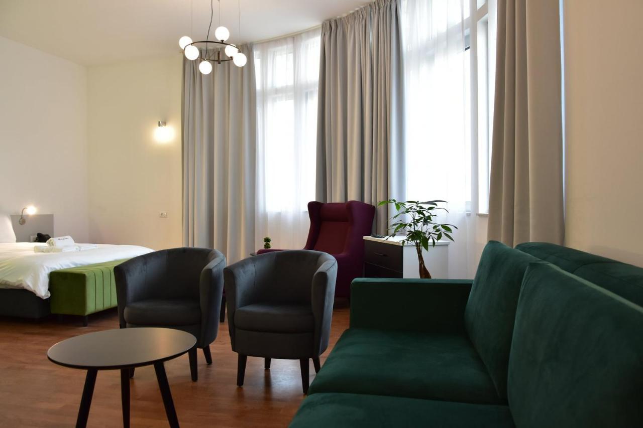 Osten Art Hotel Skopje Exterior foto