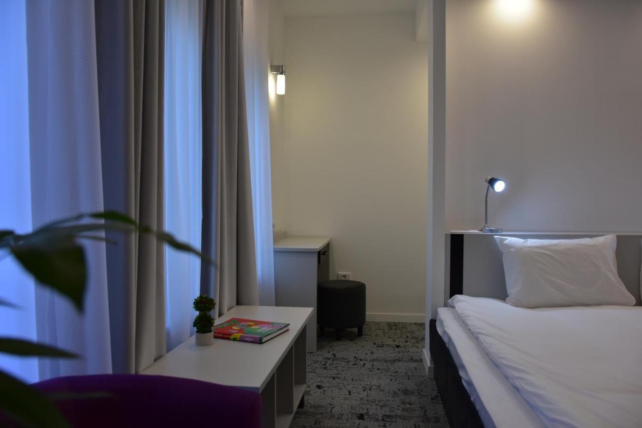Osten Art Hotel Skopje Exterior foto