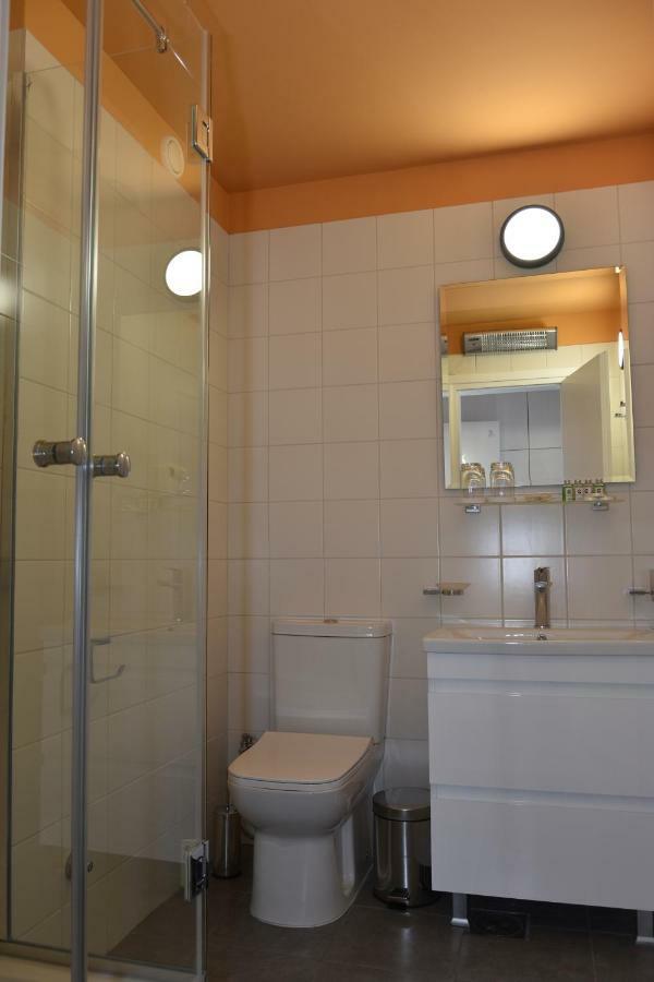 Osten Art Hotel Skopje Exterior foto